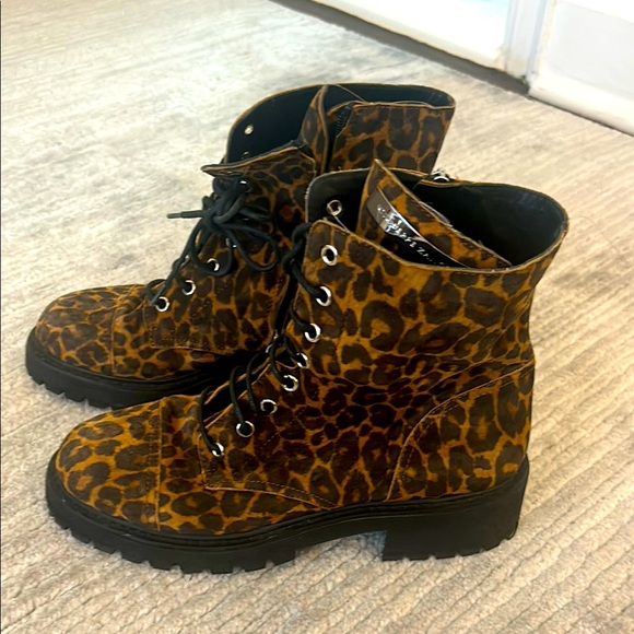 Giuseppe Zanotti Brown Boots with Leopard Print. Great condition!Size 38.5